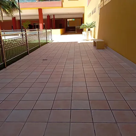 Apartamento Leyaros